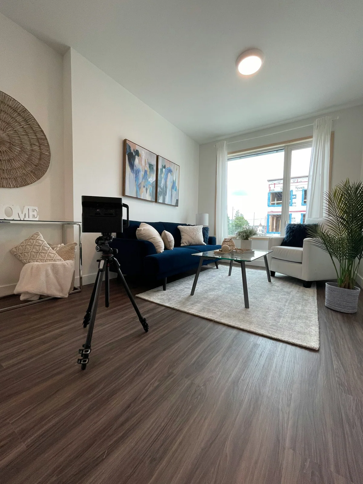 Matterport convierte el espacio en una experiencia digital consultable: recorrido, vista 3D, galería, plano y enlace web.